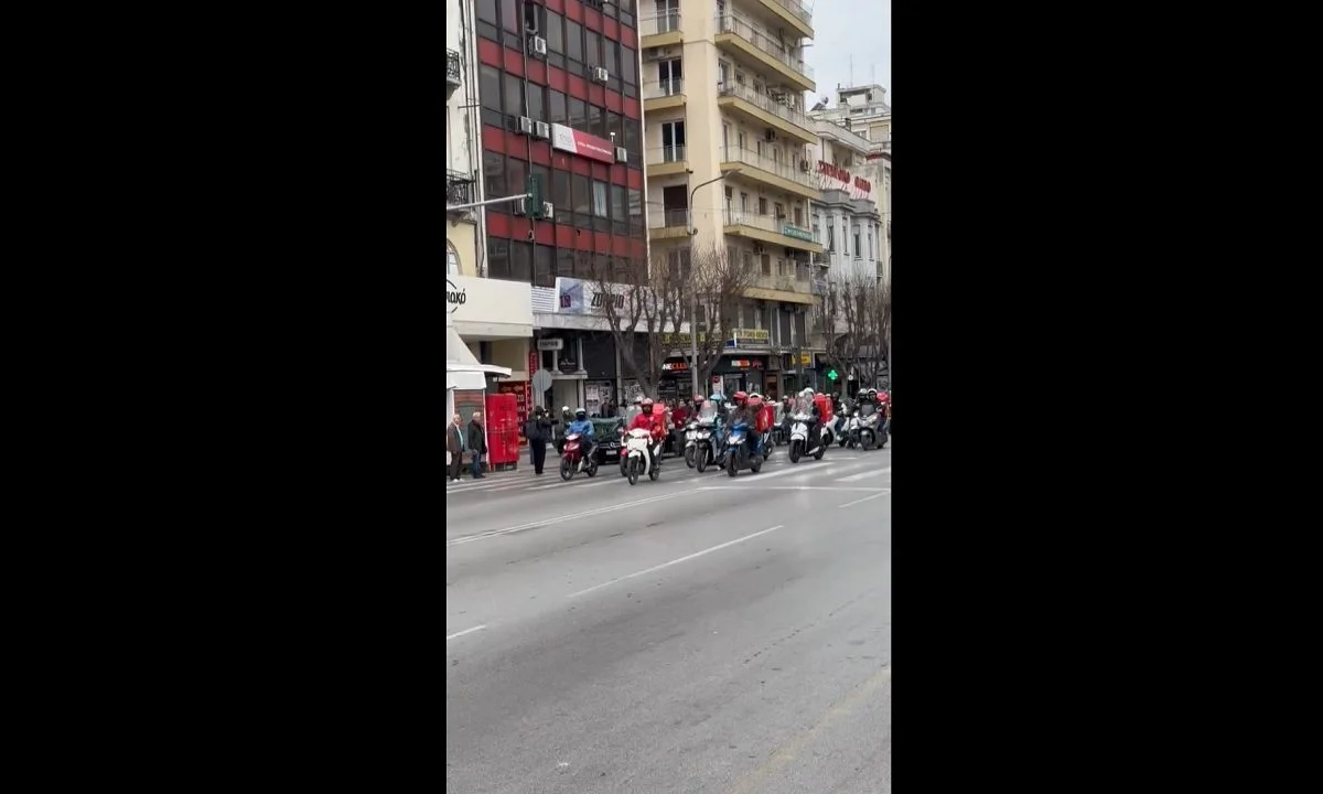 Τέμπη: Τα ντελίβερι στους δρόμους!