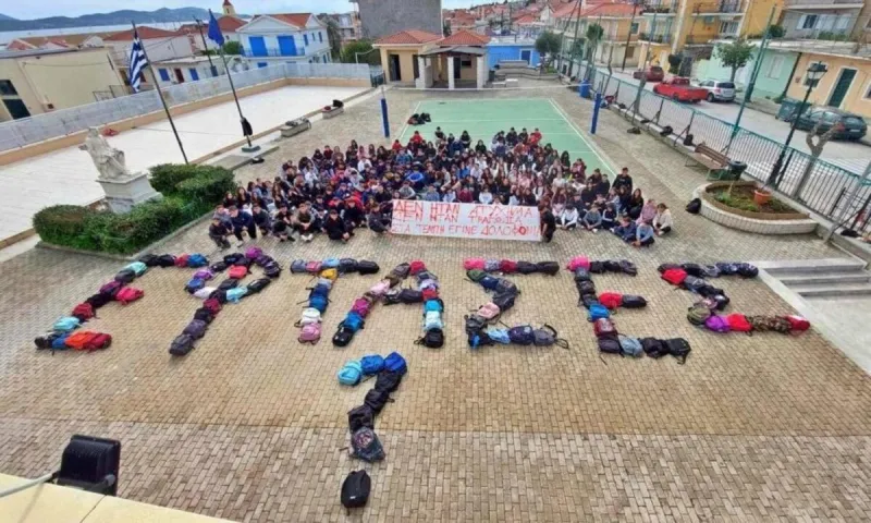 Τέμπη: Όχι, δεν πέρασε ένας χρόνος. Για 57 ψυχές και τις οικογένειες τους, ο χρόνος σταμάτησε εκείνη την ημέρα!