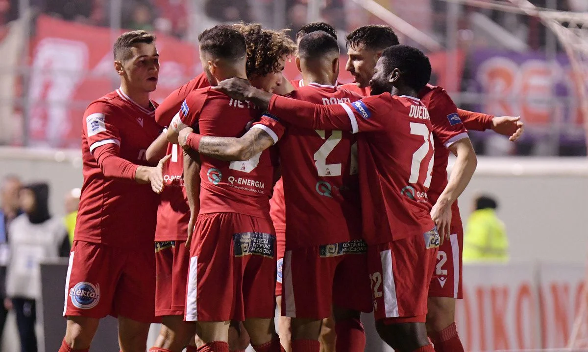 Super League play out: Οκακός χαμός για την παραμονή! Xωρίς αλλαγές η βαθμολογική κατάταξη, αλλά μάζεψε η διαφορά. Τέσσερις ομάδες σε απόσταση δύο βαθμών στην ουρά!