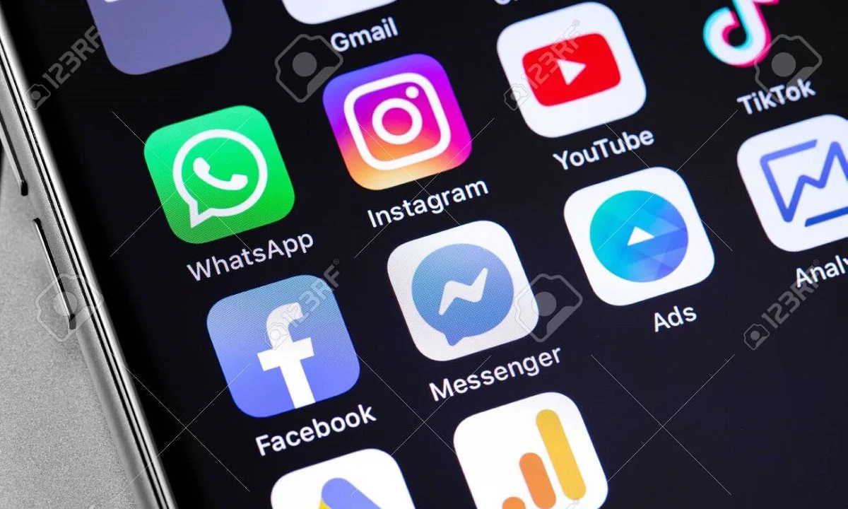Facebook-Instagram-messenger: Θύμα χάκερς οι τρεις πλατφόρμες «κολοσσοί»; - Όλα δείχνουν κάτι σοβαρότερο από εργασίες συντήρησης.