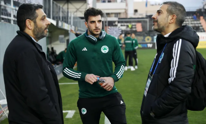 Αποδυτήρια: Έκανε μανσέτα φώναζε ο Ιωαννίδης – Ενοχλημένοι στον Ολυμπιακό από το σκληρό παιχνίδι του Βόλου