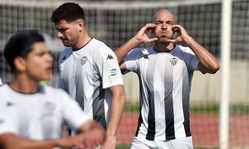 Super League 2: Χαμός μετά την ήττα της Καλλιθέας - Έπεσε ο Τηλυκράτης