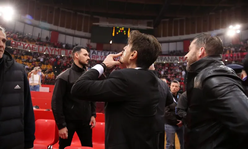 Η απάντηση που έδωσε ο Δημήτρης Γιαννακόπουλος στο refuse to lose του Γιώργου Μπαρτζώκα
