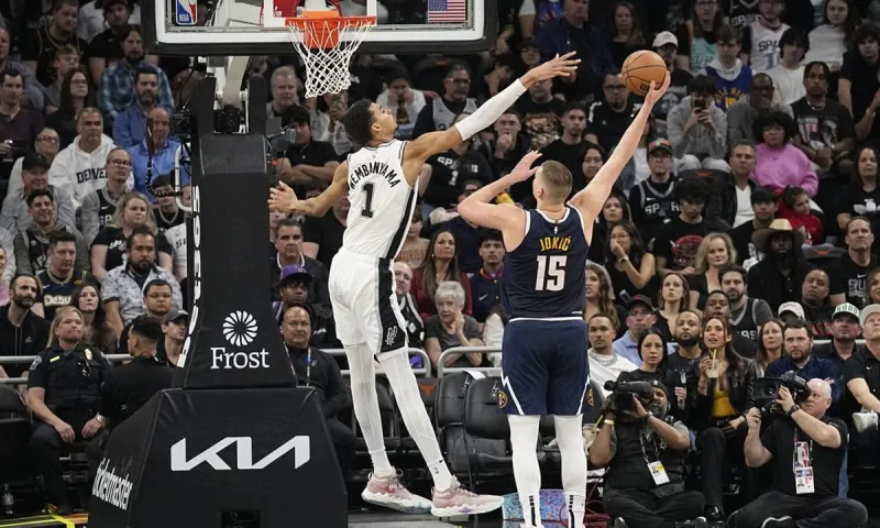NBA αποτελέσματα: Ο Γιόκιτς νίκησε τον Γουεμπανιάμα - Πήραν το ντέρμπι οι Πέλικανς