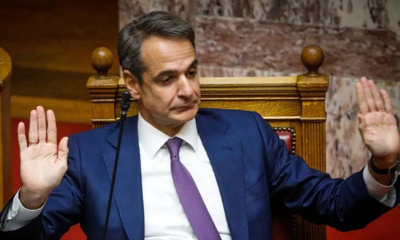 Κυριάκος Μητσοτάκης - Τέμπη: Αδιάφορος και απών απ' τη Βουλή για τη μεγαλύτερη σιδηροδρομική τραγωδία στην ιστορία της Ελλάδας