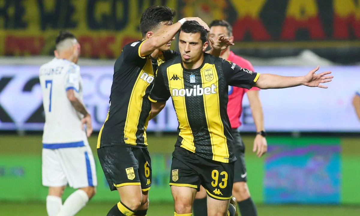 Καταιγιστικός ο Άρης, νίκησε με 3-1 τη Λαμία στο «Βικελίδης», πετυχαίνοντας τρία γκολ σε τέσσερα λεπτά στις αρχές του Β' ημιχρόνου.