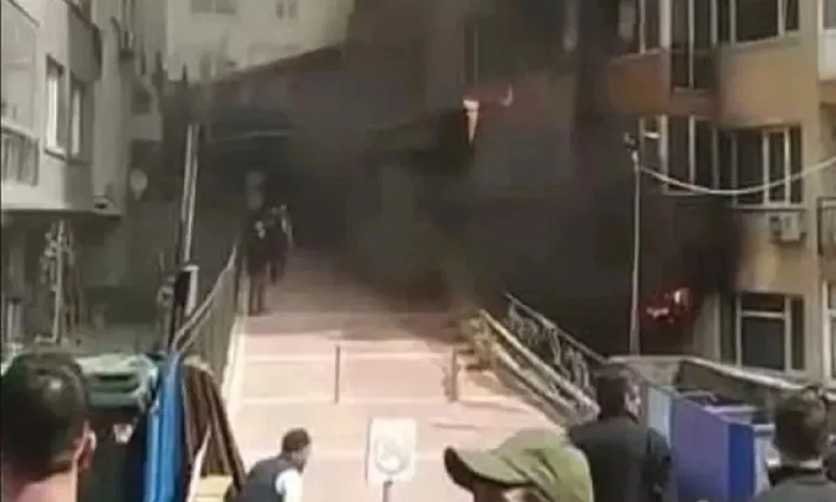 Κωνσταντινούπολη: Φωτιά σε 16όροφο κτίριο - Στους 15 ανέβηκε ο αριθμός των νεκρών