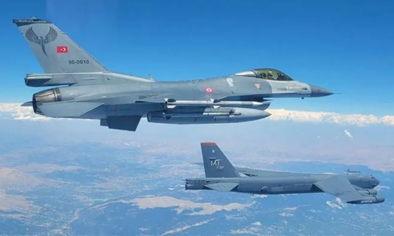 Τουρκία: Συνεχίζει το εξοπλιστικό πρόγραμμα «μαμούθ» -  F-16, υποβρύχια, φρεγάτες και νέο αεροπλανοφόρο!