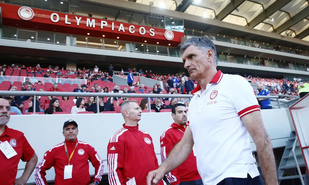 Ολυμπιακός: Πάει για το διπλό στη Λαμία με μεγάλο ρίσκο - Τι σημαίνει η απόφαση Μεντιλίμπαρ