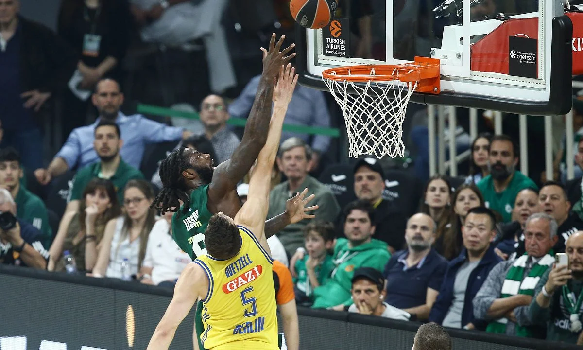 Βαθμολογία Euroleague: 2ος ο Παναθηναϊκός μετά τη νίκη του στο ΟΑΚΑ με 84-75 στο κατάμεστο ΟΑΚΑ, με μειονέκτημα στα πλέι οφ ο Ολυμπιακός.