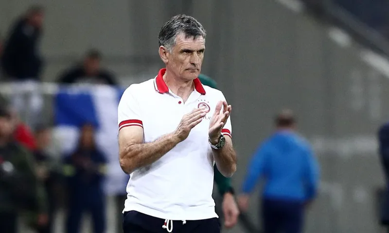 «Σκούπα» Μεντιλίμπαρ - Φεύγουν 10 παίκτες από τον Ολυμπιακό!