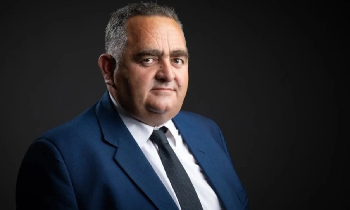 Καμπάνια για τον Μπελέρη από Πλεύρη - Άδωνη - Βορίδη και Συρίγο