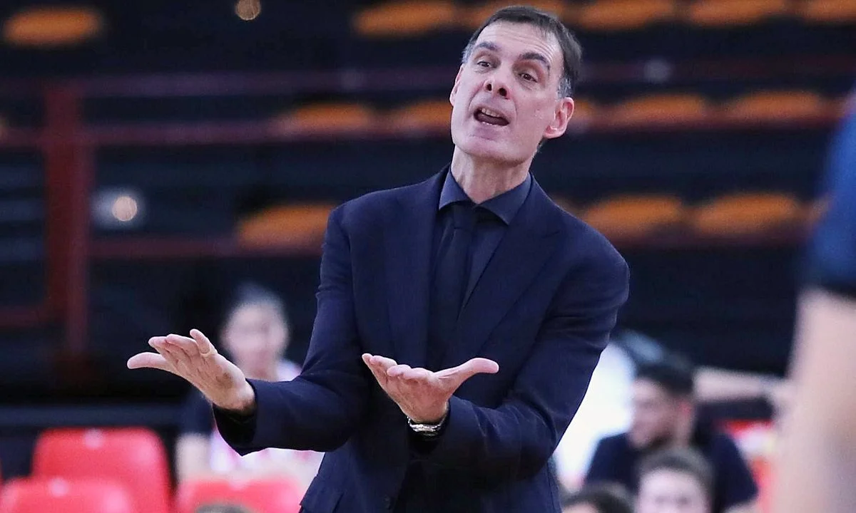 Ο Γιώργος Μπαρτζώκας ρωτήθηκε μετά τη νίκη επί του Προμηθέα για τις αναφορές που έγιναν σε εκείνον μετά το ντέρμπι με τον Παναθηναϊκό.