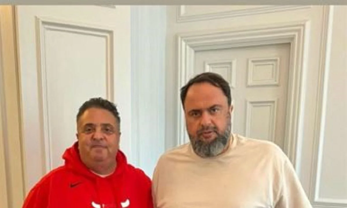 Ο Ολυμπιακός εκτός από την πρόκριση με τη Φενέρ φαίνεται να βάζει το πλάνο και για του χρόνου! Ο μάνατζερ του Γκαρσία στο γραφείο Μαρινάκη
