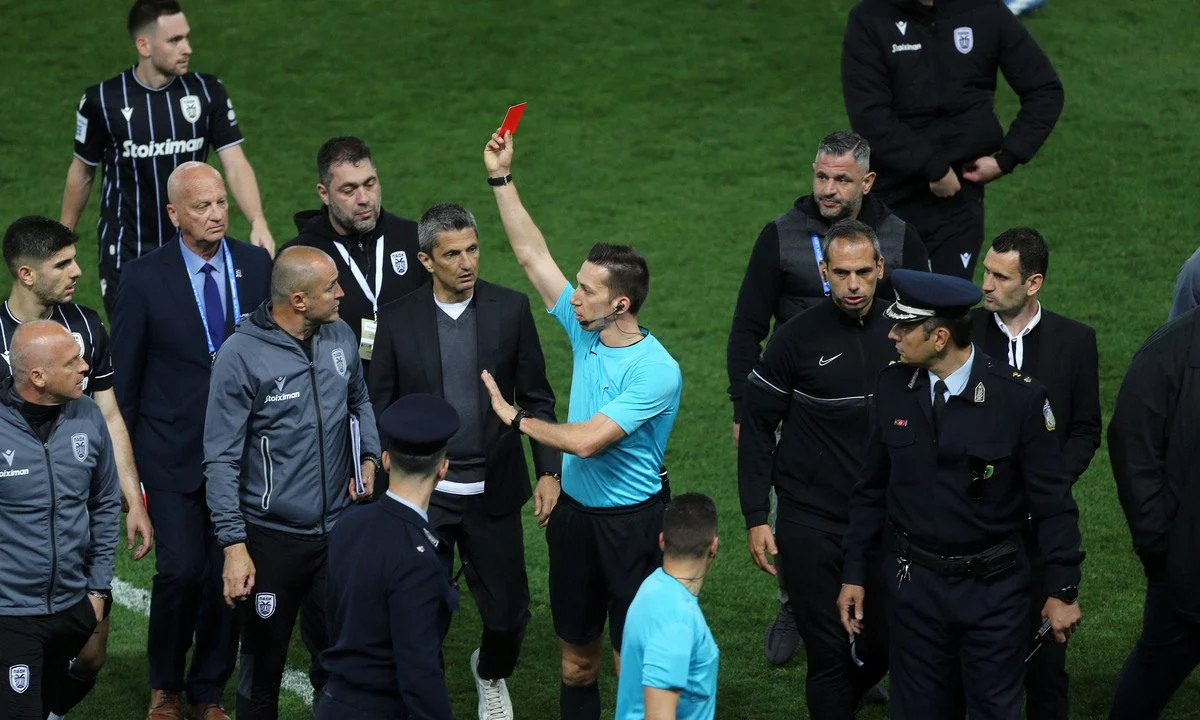 Μια χαρά ήταν η διαιτησία στο Ολυμπιακός - ΠΑΟΚ. Και το πέναλτι ήταν και στο δεύτερο γκολ δεν υπάρχει επιθετικό φάουλ.