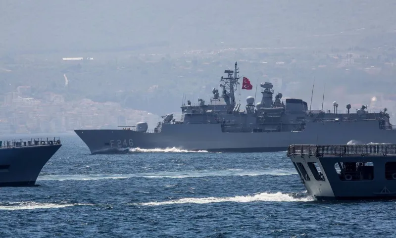 Κυβέρνηση παρωδία: «Οικοδόμηση εμπιστοσύνης», με την Τουρκία να εκδίδει NAVTEX που «γκριζάρει» την περιοχή μεταξύ Ρόδου και Καστελόριζου!