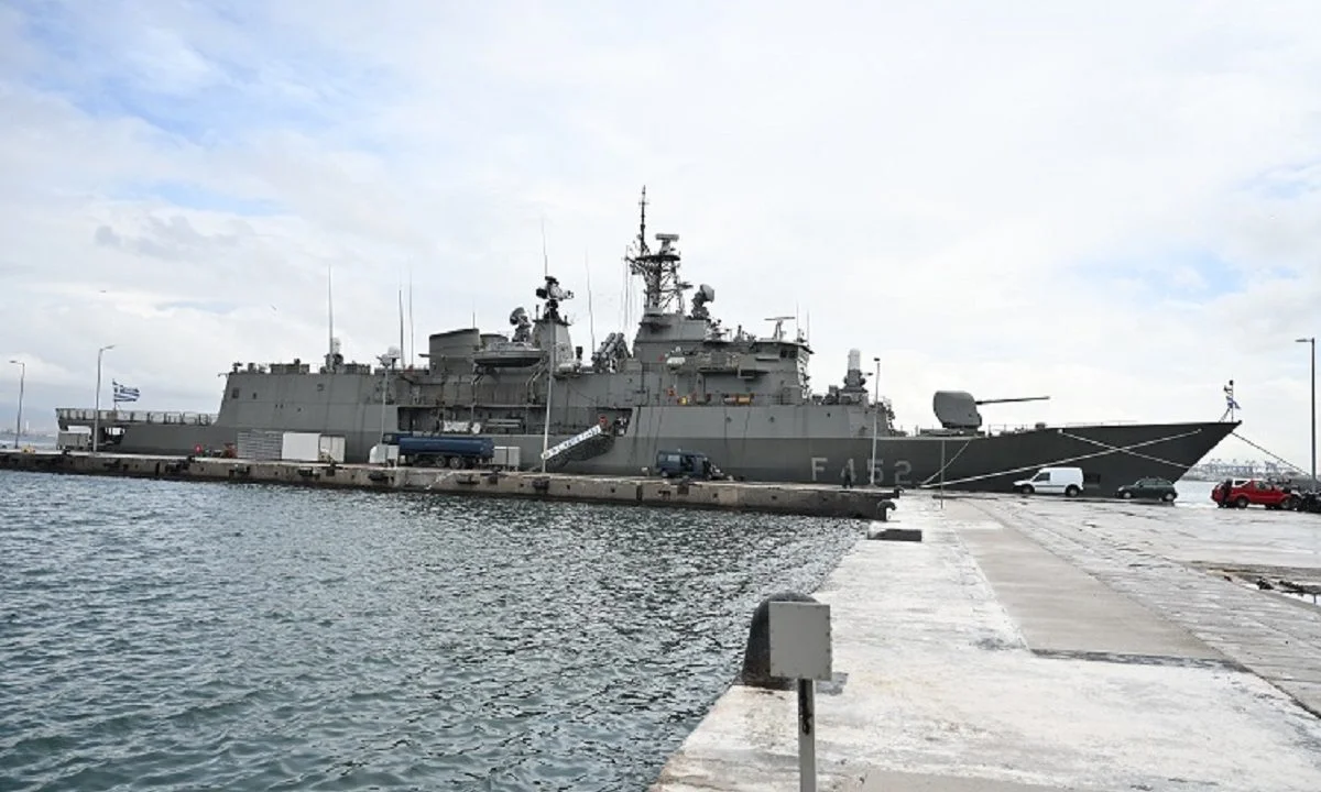 Η φρεγάτα Ύδρα δεσπόζει στον Κόλπο του Άντεν - «Πολύ σημαντική η ελληνική παρουσία εκεί», τονίζει ο διεθνολόγος Aλέξανδρος Δεσποτόπουλος.
