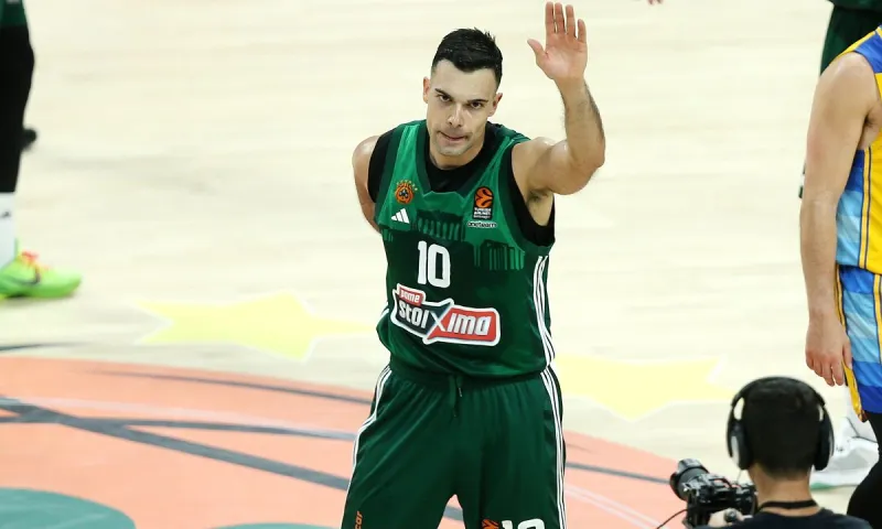 O Παναθηναϊκός με ρεκόρ πόντων του Σλούκα και «κλειδί» τον Παπαπέτρου έκανε το 1-1 με τη Μακάμπι!