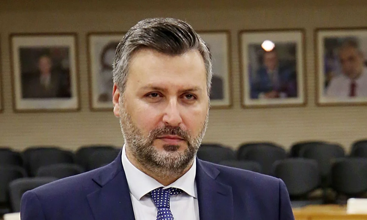 Στην αντεπίθεση το «Αττικόν» - Ανακοίνωση κατά Καλλιάνου!