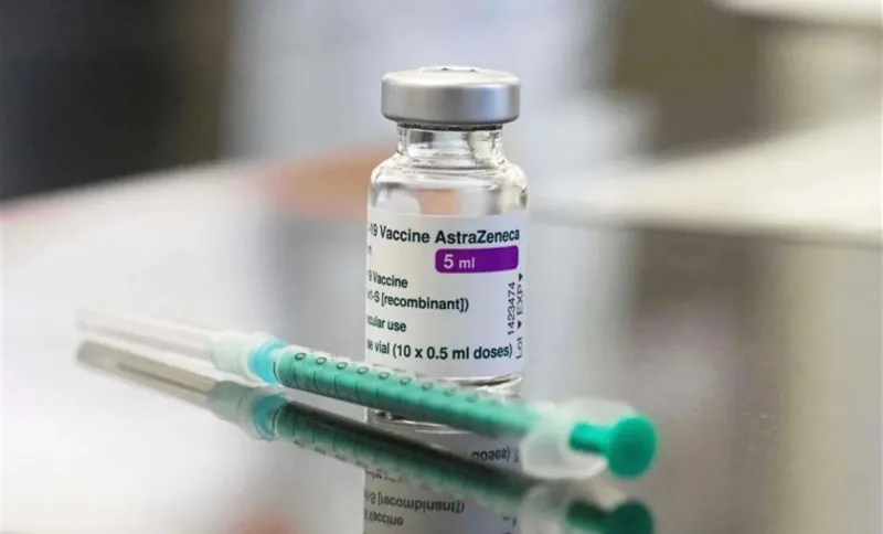 Εχθές «ψεκασμένοι» - Σήμερα δικαιωμένοι: Η AstraZeneca παραδέχτηκε ότι το εμβόλιο κατά της Covid μπορεί να σκοτώσει!