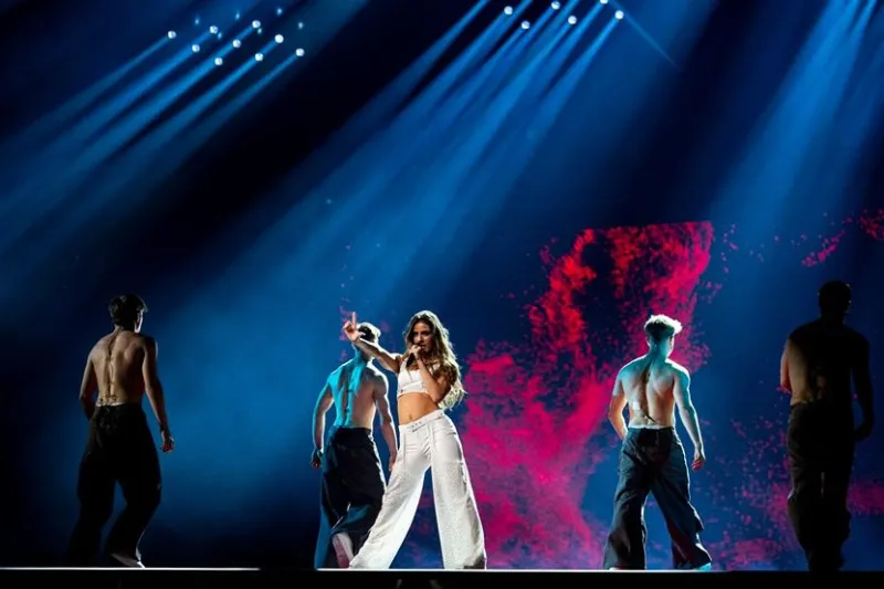 Eurovision: Χαμός στο Twitter για την Κύπρο - Τα σάρωσε όλα η Silia Kapsis (pics)