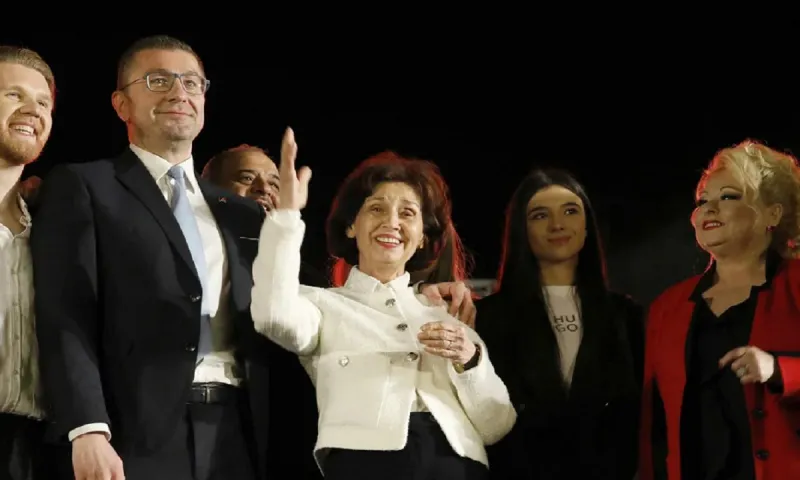 Η Συνθήκη των Πρεσπών θα πέσει από τα Σκόπια - Έγινε το πρώτο βήμα