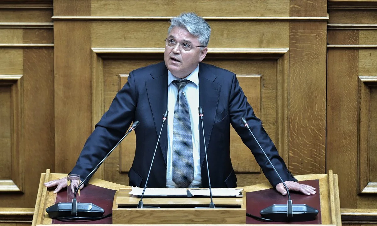 Ο Δημήτρης Νατσιός άστραψε και βρόντηξε στη Βουλή για την εξωτερική πολιτική της Κυβέρνησης Μητσοτάκη και όσα κάνει με Τουρκία