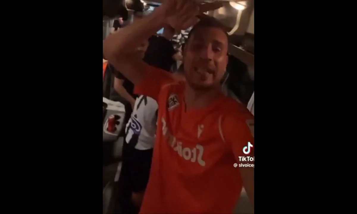 Ο Ζίβκοβιτς τραγουδάει Λιόλιου! (Vid)