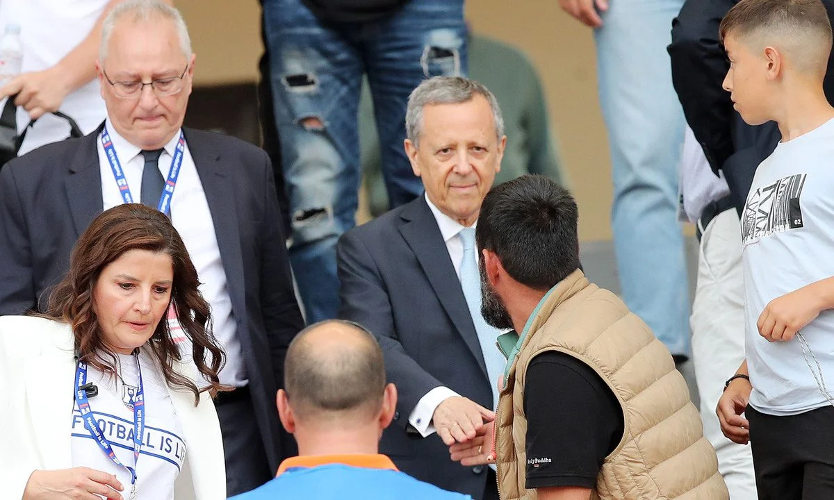 Ως εδώ, δεν πάει άλλο! Αποφασισμένος ο Μπαλτάκος, δεν άφησε κανένα περιθώριο! Ο διάδοχος του στην ΕΠΟ θα λύσει το θεμα με τους τελικούς κεκλεισμένων των θυρών!