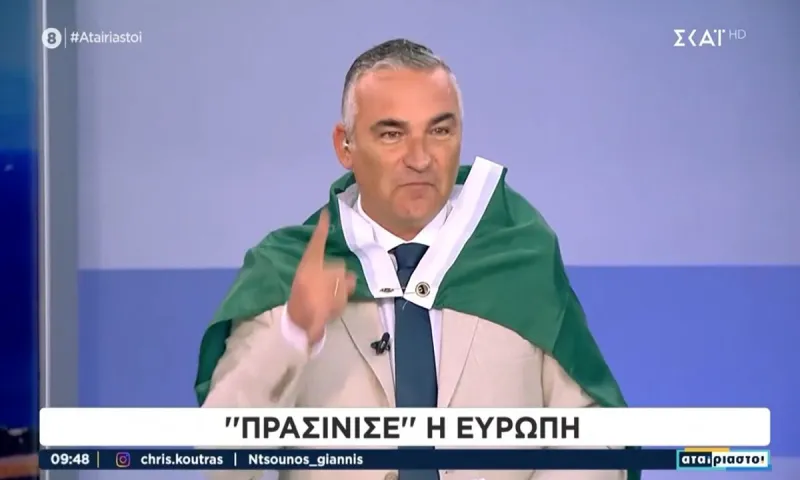 Ξέφυγε! Με σημαία του Παναθηναϊκού στο πλατό του ΣΚΑΪ (vid)
