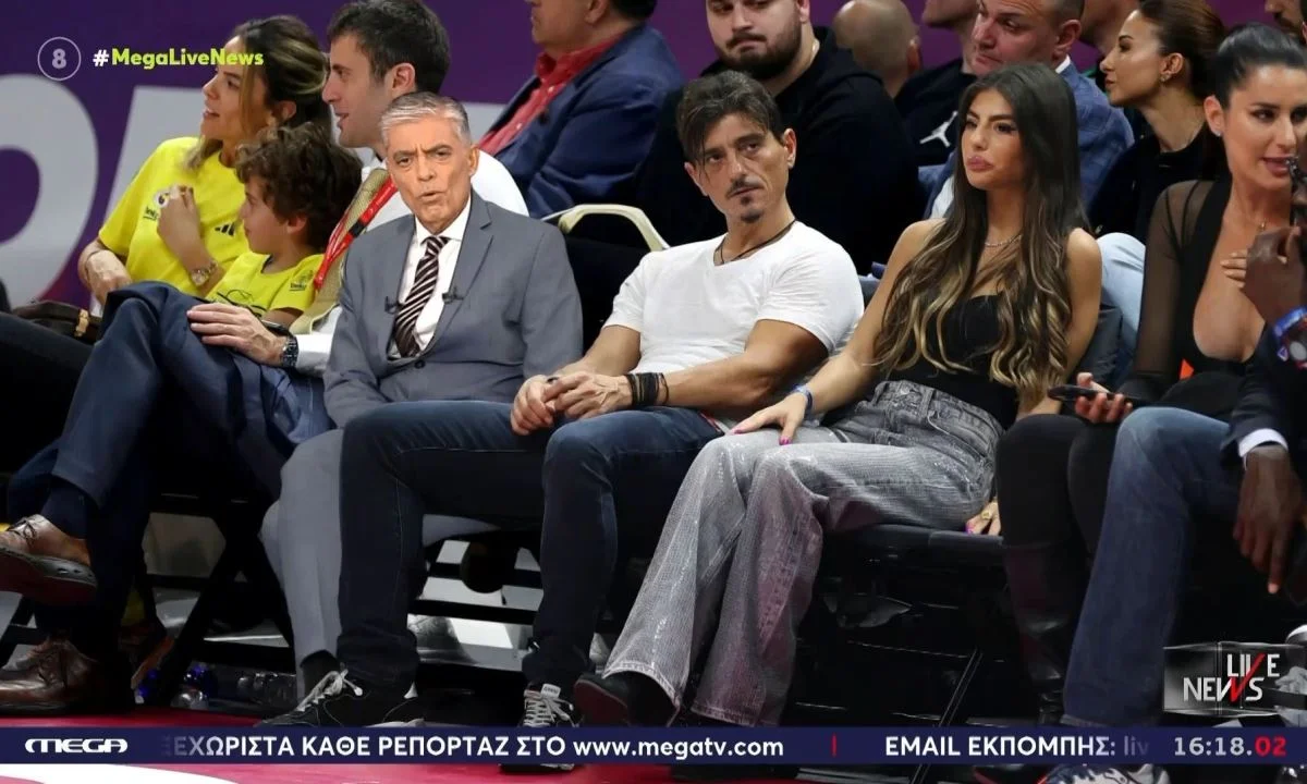 Βίντεο ΕΠΟΣ! Ο Νίκος Ευαγγελάτος έκατσε δίπλα στον Δημήτρη Γιαννακόπουλο και τον αποθέωσε (vid)