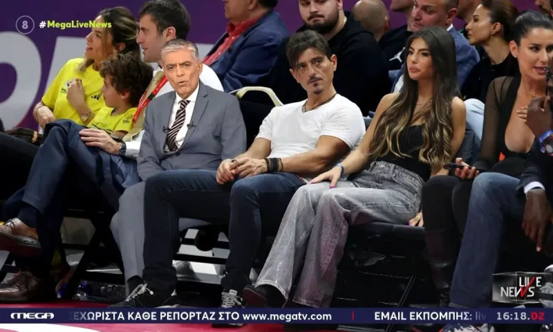Βίντεο ΕΠΟΣ! Ο Νίκος Ευαγγελάτος έκατσε δίπλα στον Δημήτρη Γιαννακόπουλο και τον αποθέωσε (vid)
