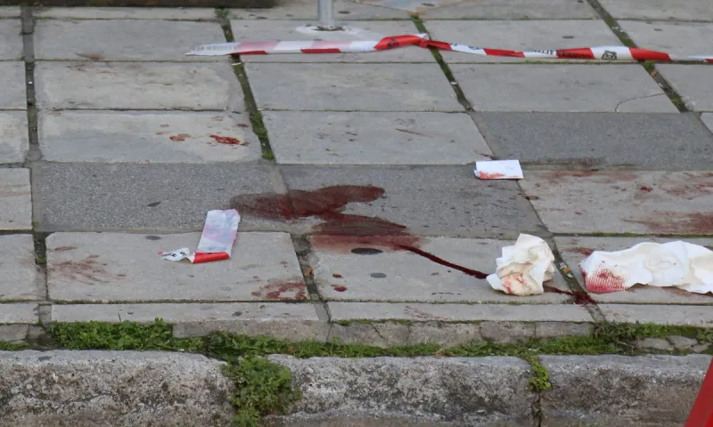 ΕΚΤΑΚΤΟ! Γυναίκα μαχαιρώθηκε στην κοιλιά από τον πρώην άντρα της στη Νίκαια! Ακραίο περιστατικό ενδοοικογενειακής βίας
