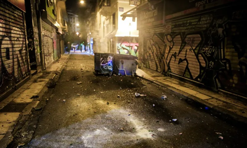 ΣΟΚ δίχως τέλος! Ανήλικοι παίζουν ξύλο με μαχαίρια στην Αργυρούπολη! Συμπλοκές ανηλίκων και στο Γουδί