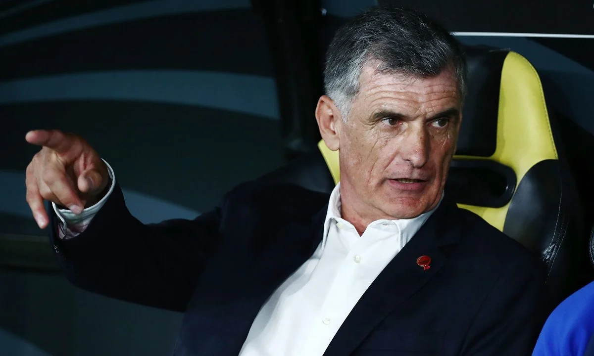 Μέσα στον χαμό που επικράτησε εντός της «OPAP Arena», αλλά και στον Πειραιά, ένα από τα πρόσωπα που πρωταγωνίστησαν ήταν ο Μεντιλίμπαρ