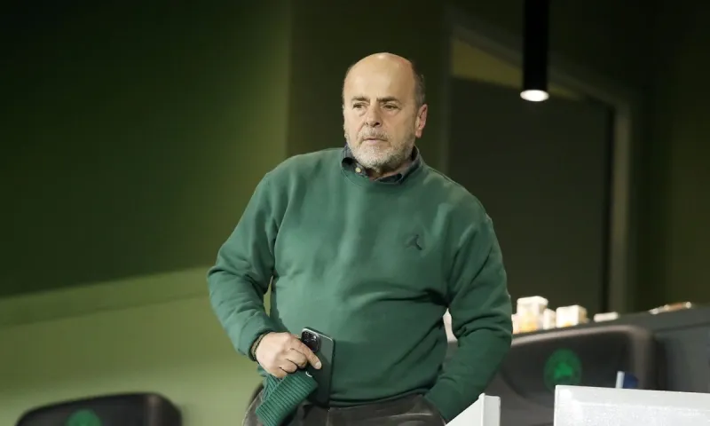 Ο Γιάννης Αλαφούζος πάει Ιταλία να μιλήσει με τον Σάρι