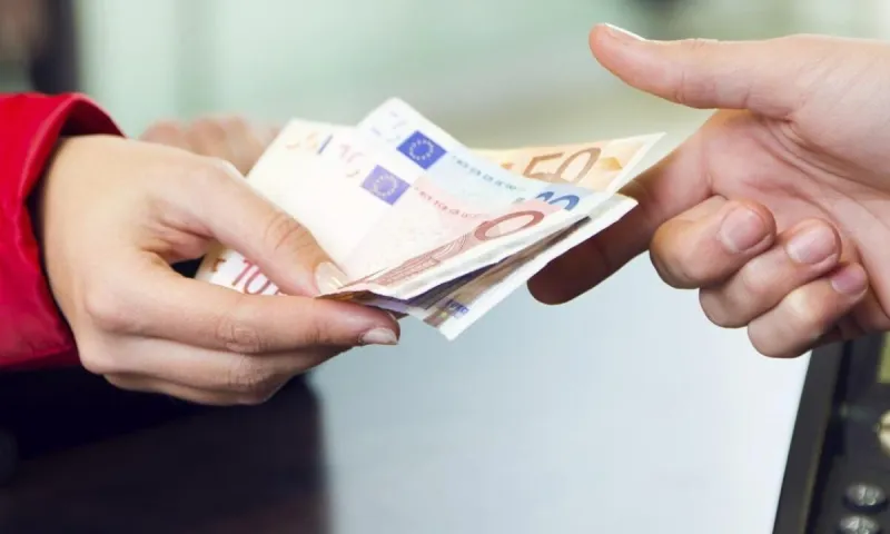 Επίδομα καλοκαιριού 2024: Πότε καταβάλλεται στους εργαζόμενους