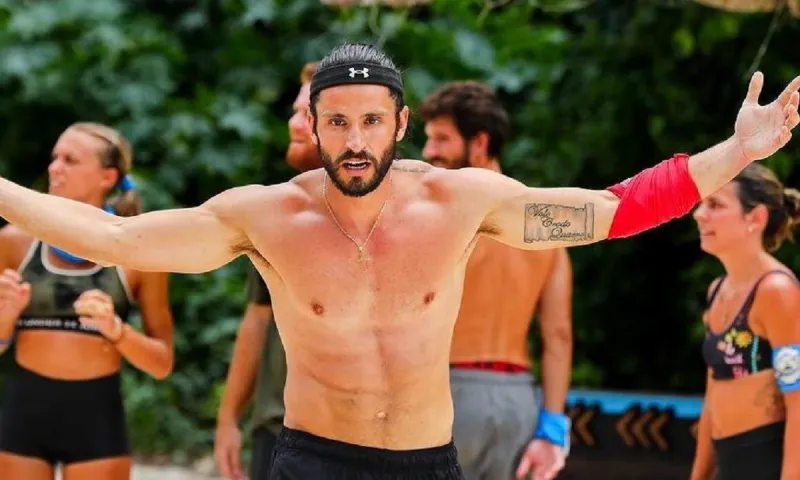 Survivor: Έκπληξη με τον παίκτη που αποθέωσε ο Παπαχαραλάμπους - Δίνει παιχνίδια η Δώρα στη Δαλάκα;