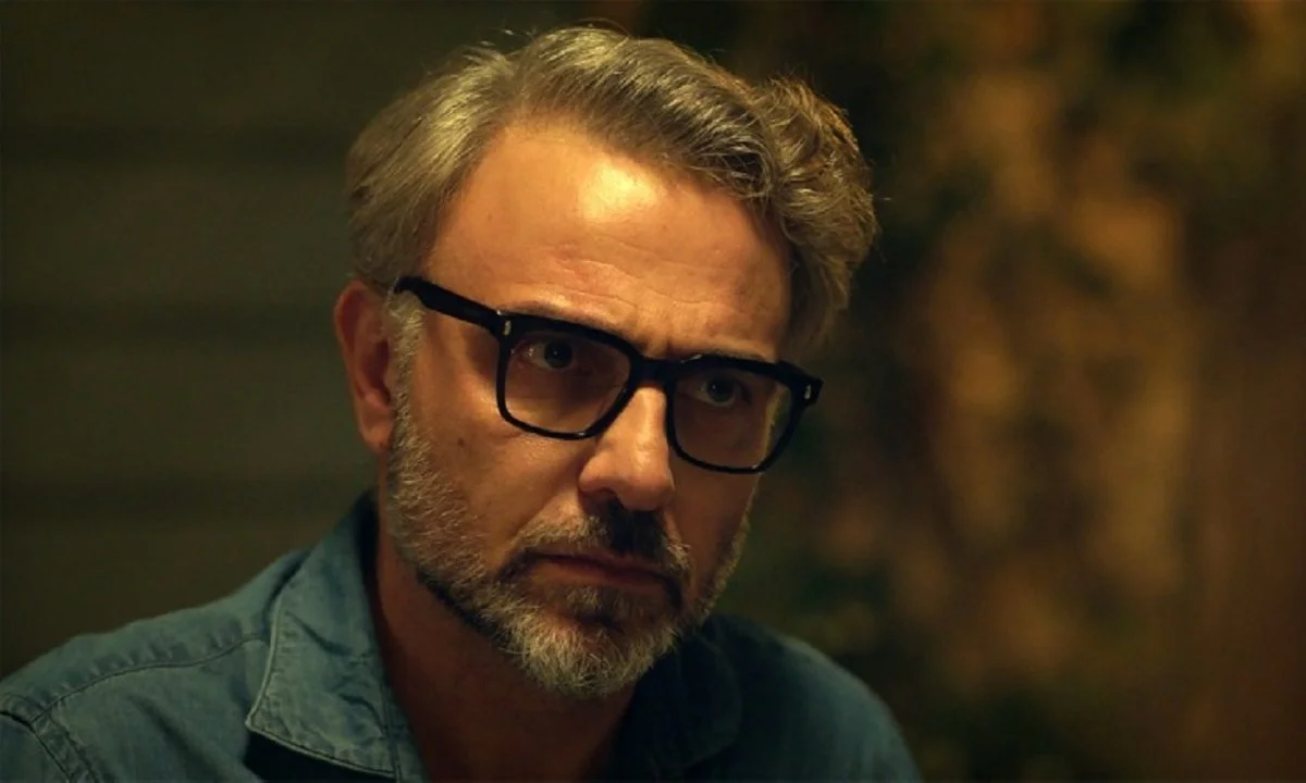 Maestro season 2: Τέλος ο Φάνης - Αυτοί τον σκοτώνουν, όπως θα παρακολουθήσουμε προσεχώς στο σήριαλ του Χριστόφορου Παπακαλιάτη στο Mega.