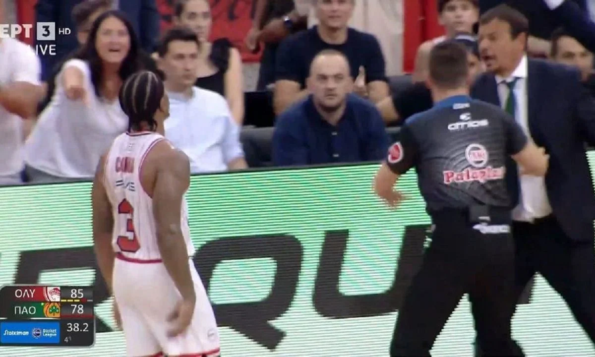 Ολυμπιακός-Παναθηναϊκός: Όλο το «ροντέο» στο ΣΕΦ - Η χειρονομία του Κάνααν σε Σλούκα, οι τεχνικές ποινές και η αποβολή Αταμάν (vids)