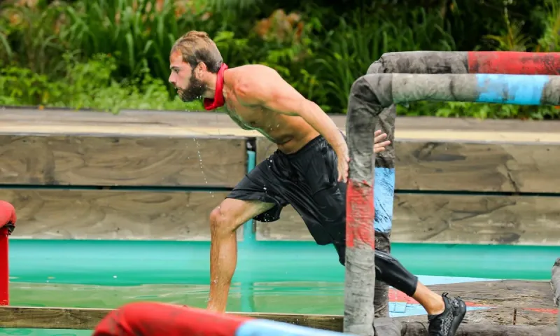 Survivor: Σοκ! Κίνδυνος για αποβολή...