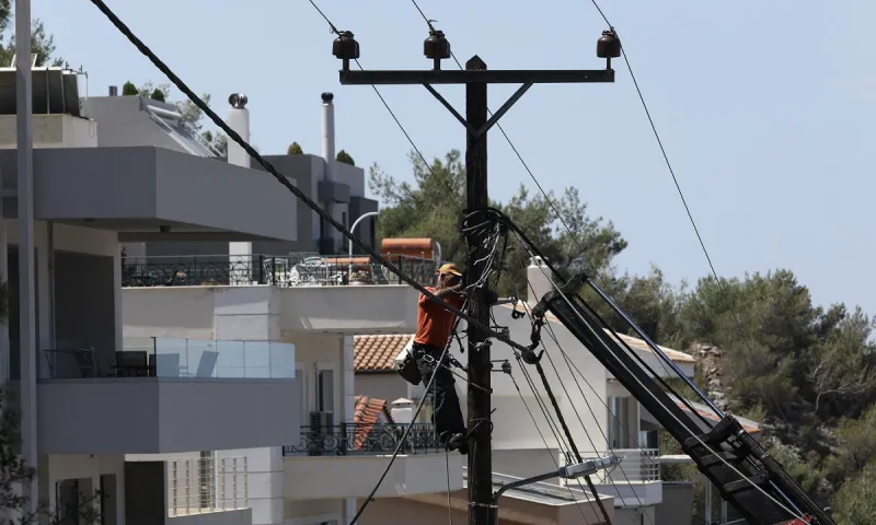 Ρεύμα: Μπάχαλο με τα τιμολόγια - Αυξήσεις φωτιά εώς 65%