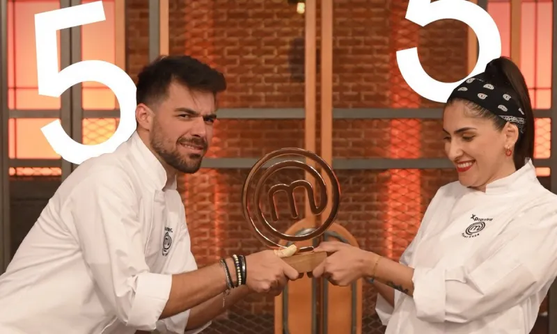 MasterChef τελικός spoiler 13-6: Αυτά τα χρήματα έχουν πάρει έως σήμερα οι δύο φιναλίστ!