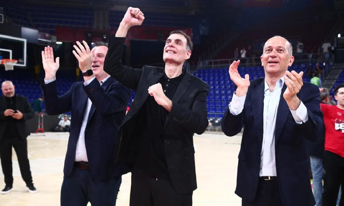 Σχέδιο αντεπίθεσης ετοιμάζει ο Ολυμπιακός ενόψει της νέας αγωνιστικής χρονιάς, ξεκινώντας να χτίζει το ρόστερ του, με τον κόουτς Μπαρτζώκα