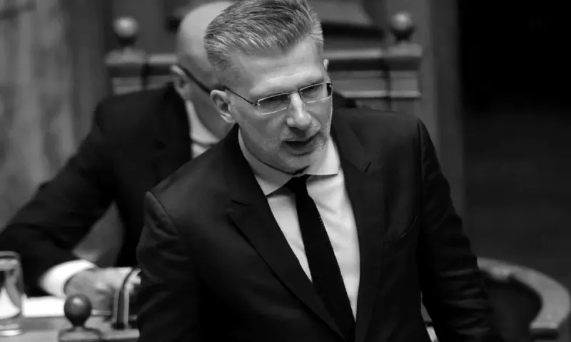 Ακρίβεια: Το παράλληλο σύμπαν του Άκη Σκέρτσου – Είμαστε «φθηνή» χώρα γιατί το αποφάσισε εκείνος