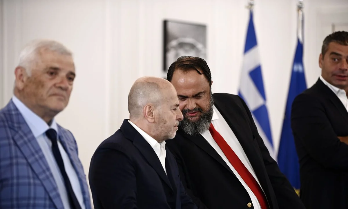 Το Forbes έβγαλε την λίστα με τους 50 πιο πλούσιους Έλληνες κι είμαι εδώ για να σας ανακοινώσω τι γίνεται με τους ανθρώπους του ποδοσφαίρου.