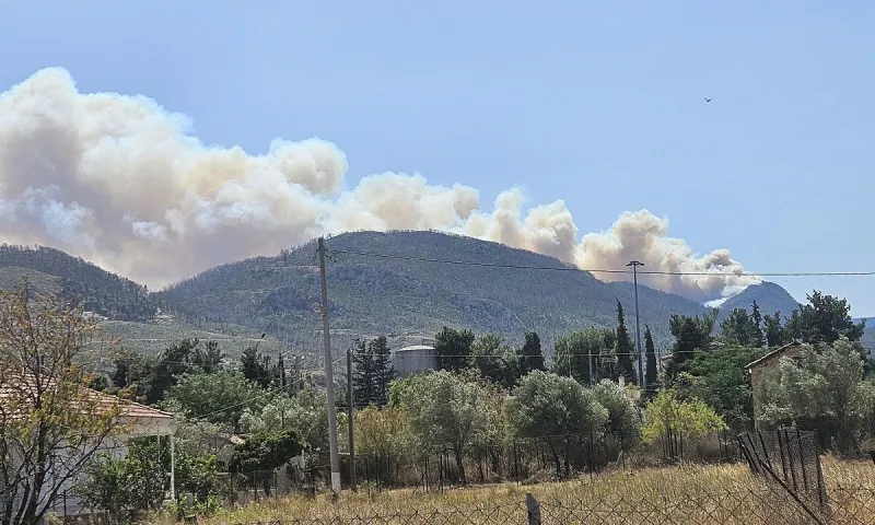 Φωτιά: Μήνυμα του 112 και στους Θρακομακεδώνες να είναι σε επιφυλακή