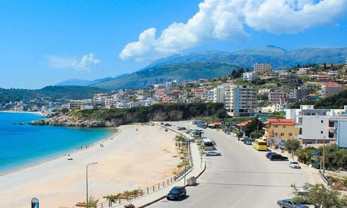 Χειμάρρα: Τους έδωσαν τίτλους ιδιοκτησίας μόνο για τα σπίτια και όχι για τα οικόπεδά που αυτά βρίσκονται