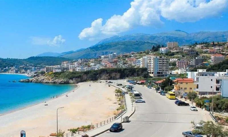 Χειμάρρα: Τους έδωσαν τίτλους ιδιοκτησίας μόνο για τα σπίτια και όχι για τα οικόπεδά που αυτά βρίσκονται