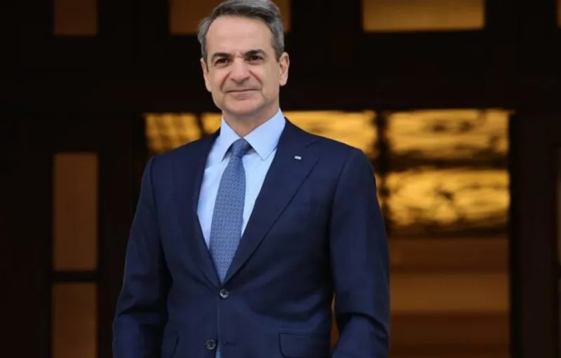 Κυριάκος Μητσοτάκης: Όποτε μιλάει, οι πολίτες τσιμπιούνται να δουν αν ζουν στην ίδια χώρα – Αποθέωσε τις πολιτικές καταστροφής του ΕΣΥ